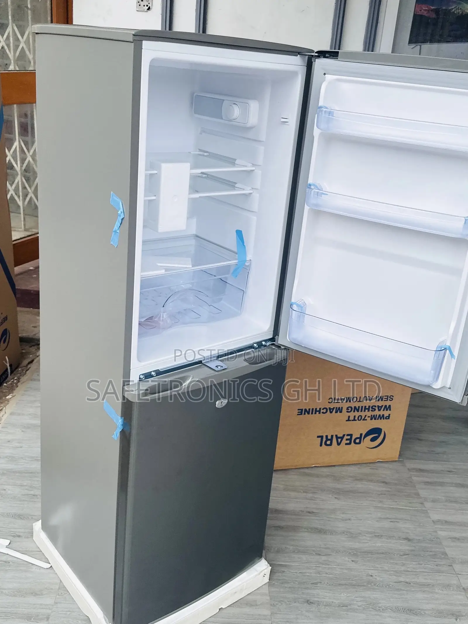 Essential Pearl Pf-200b Bottomfreezer Doubledoor  Fridge