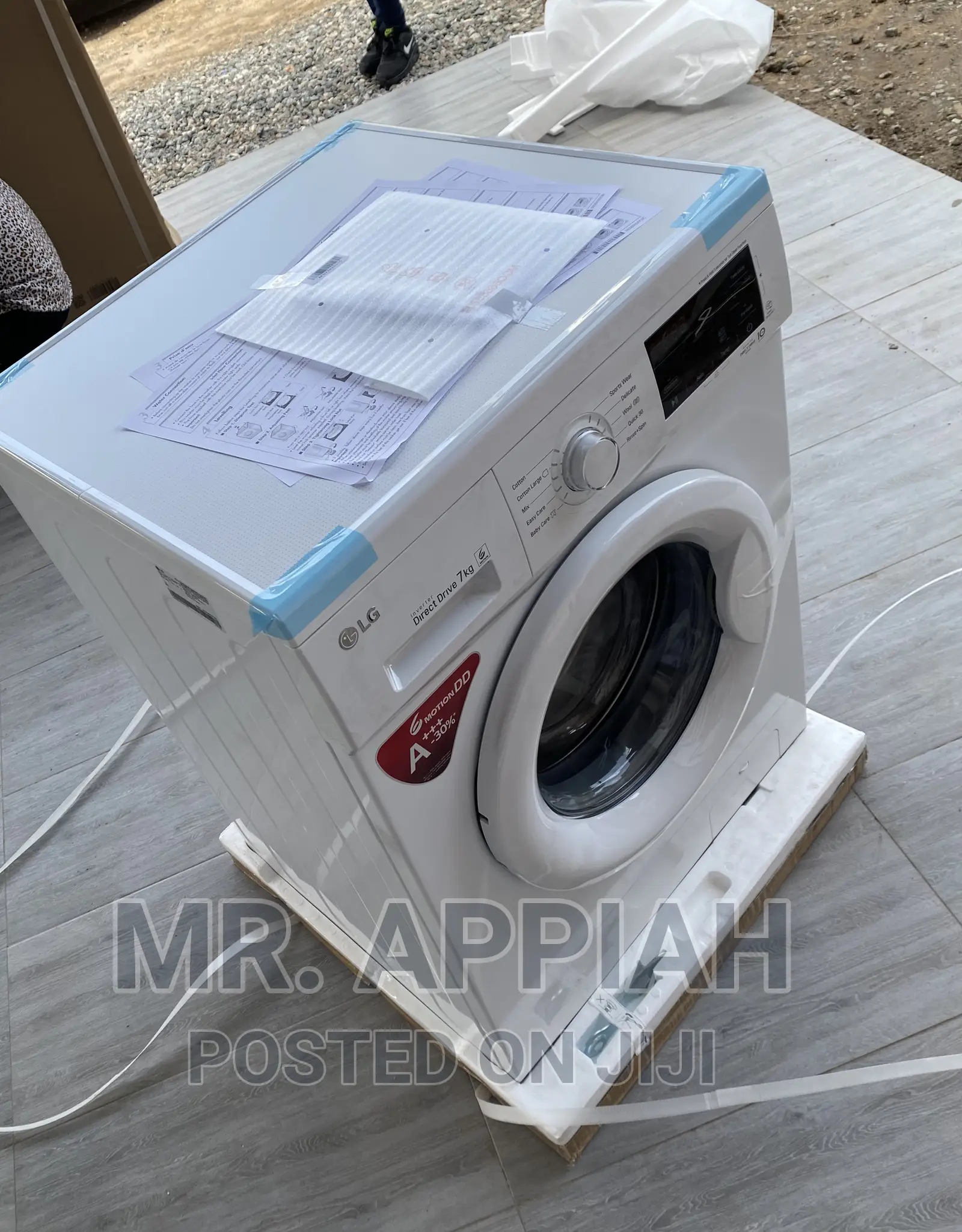 Fast and Efficient LG Washing Machine(White)7kg Fh2j3qdnpo