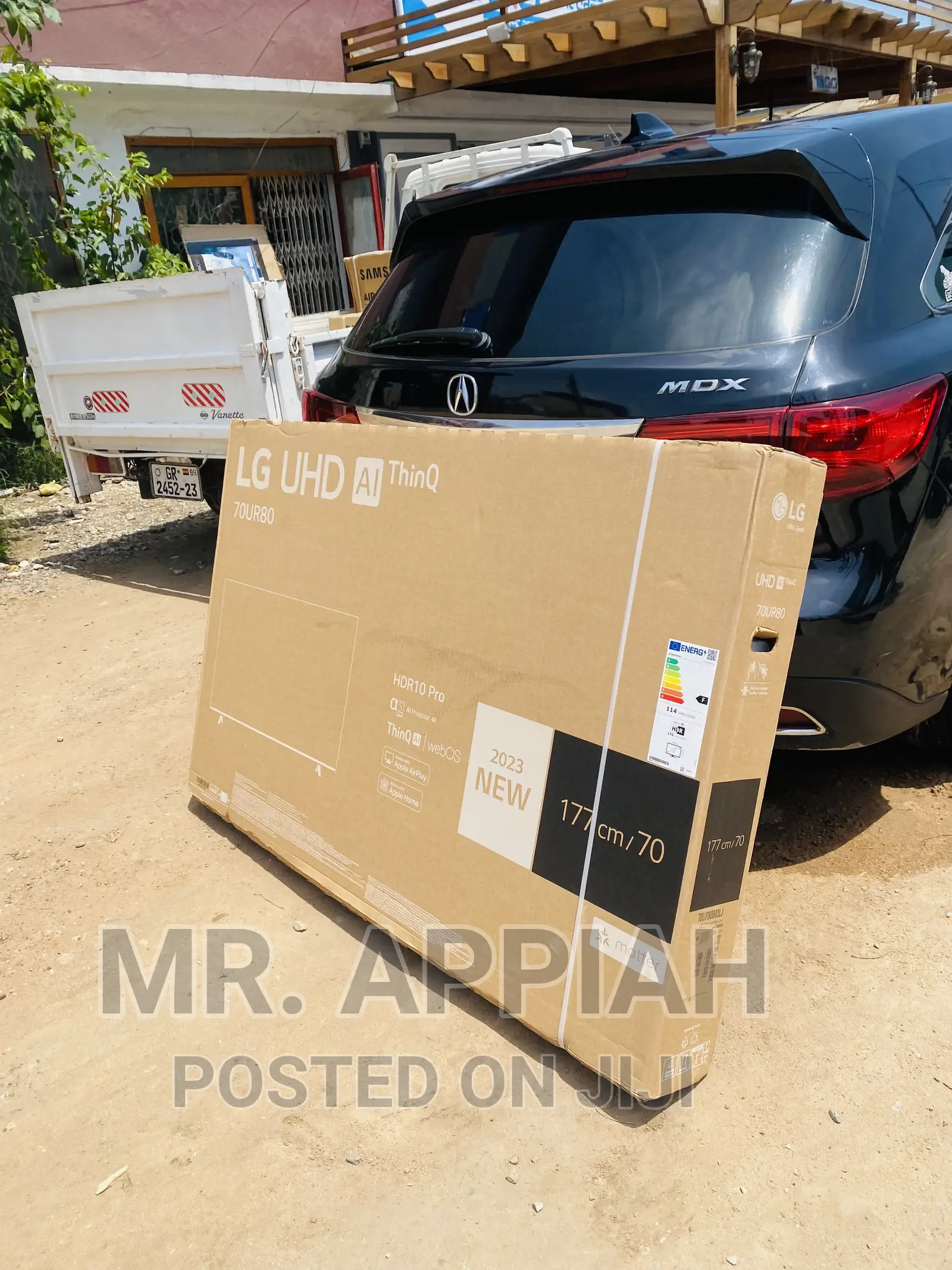 Fast and Reliable LG 70UR80003 70inch Uhd Real Tv(Black)