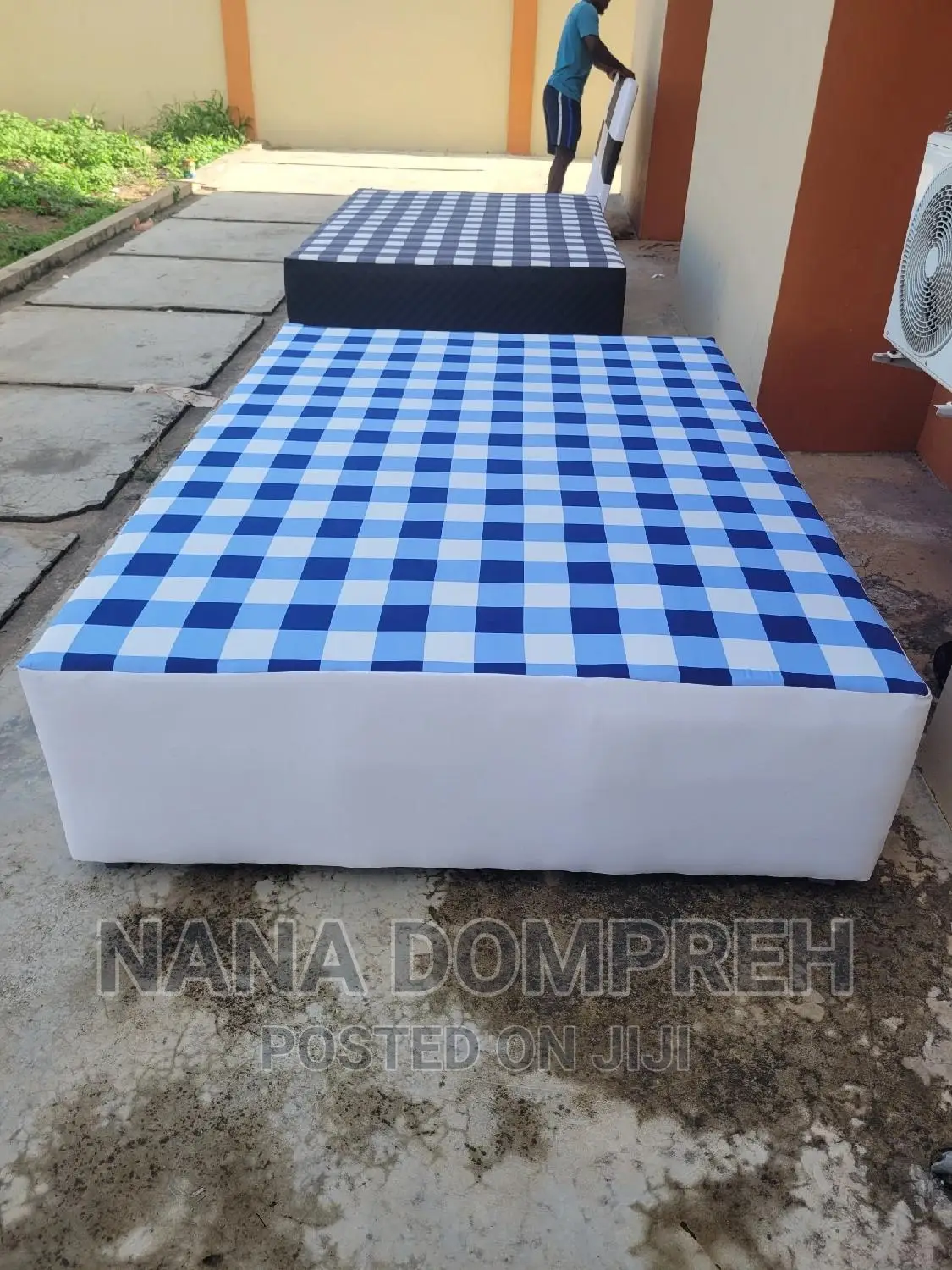 Inbuilt Double Bed
