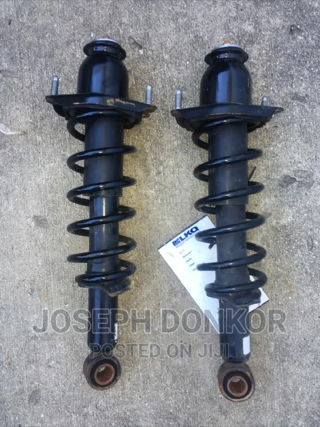 Corolla 2014,2015,2016,2017,2018,2019 BACK SHOCKS
