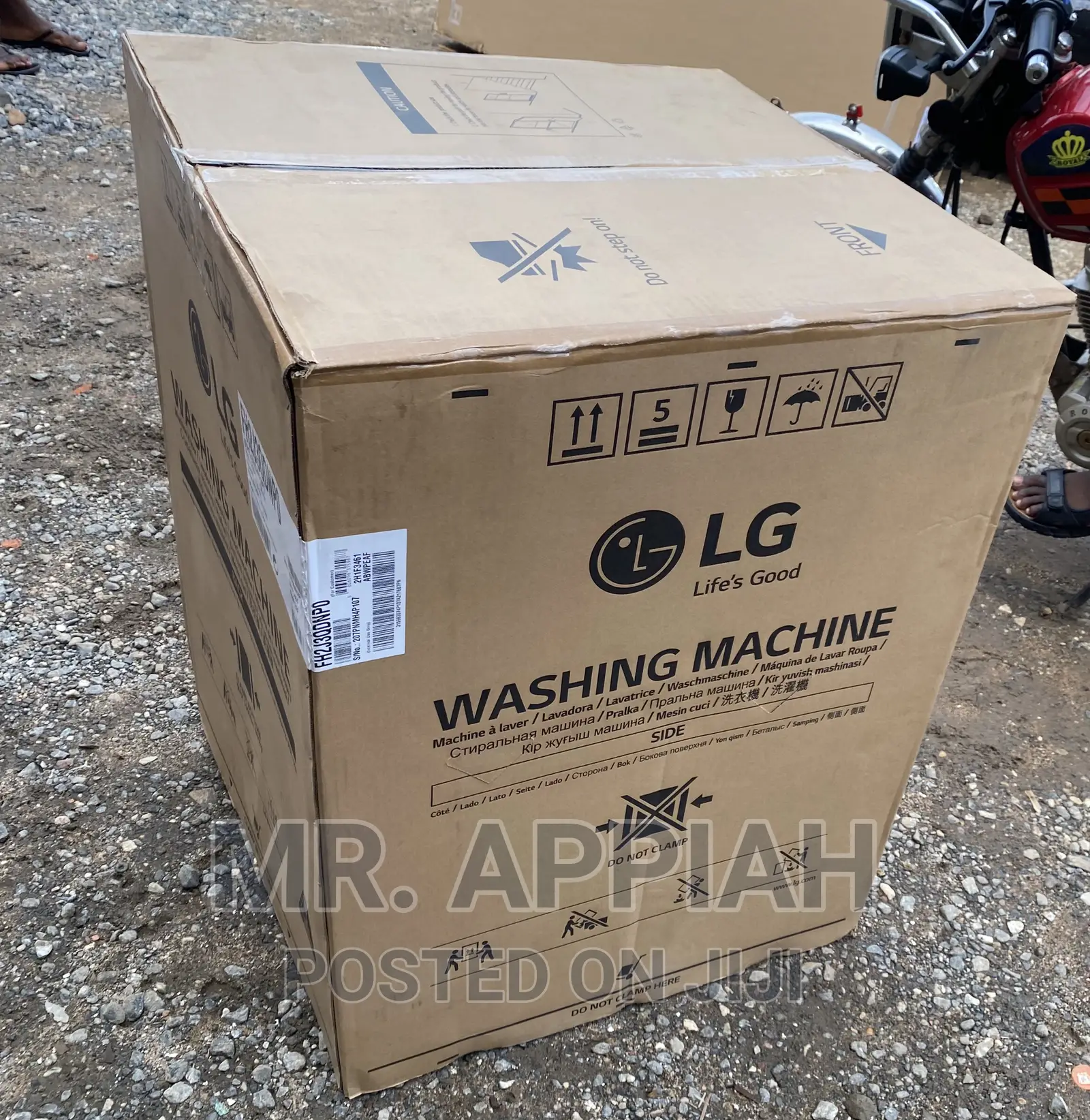 Classic Design LG Fh2j3qdnpo 7kg Washing Machine(White).