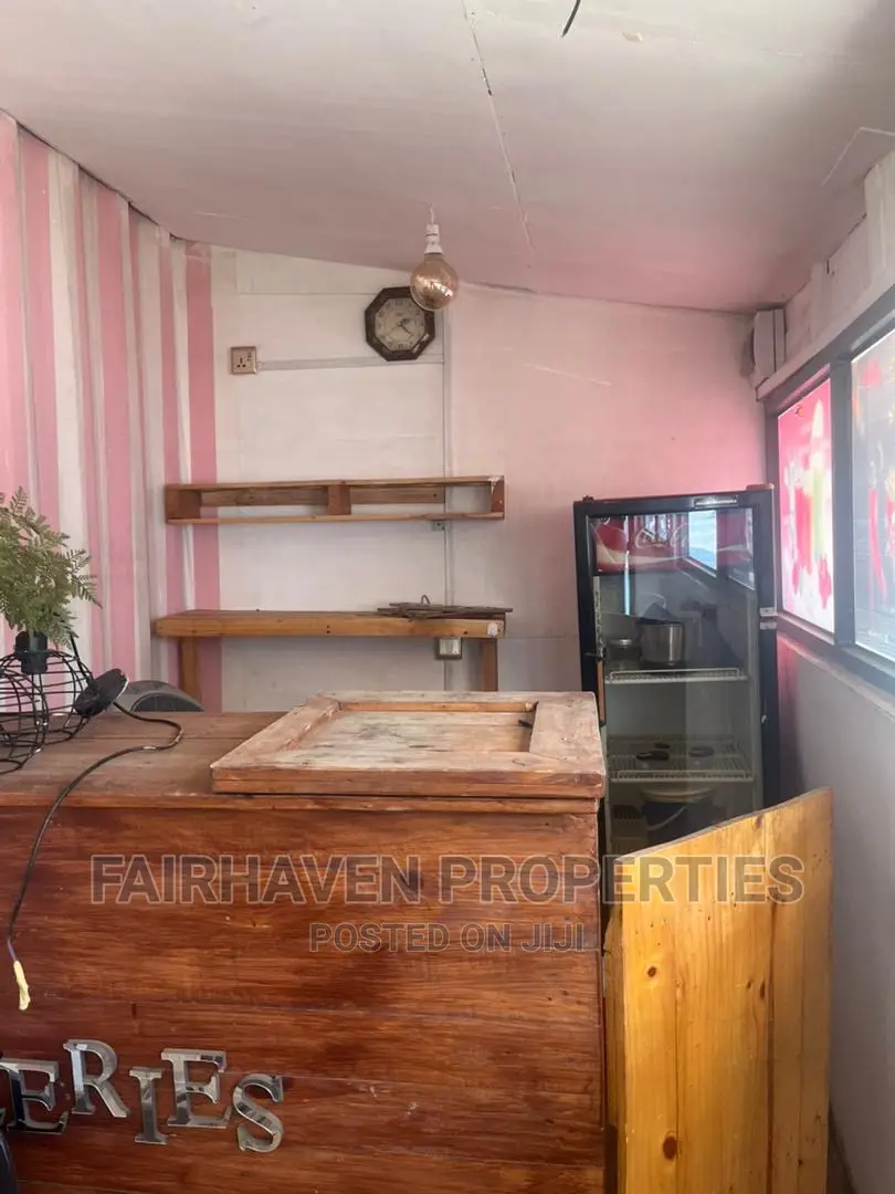 Shop Space /Restaurant for Rent at Osu