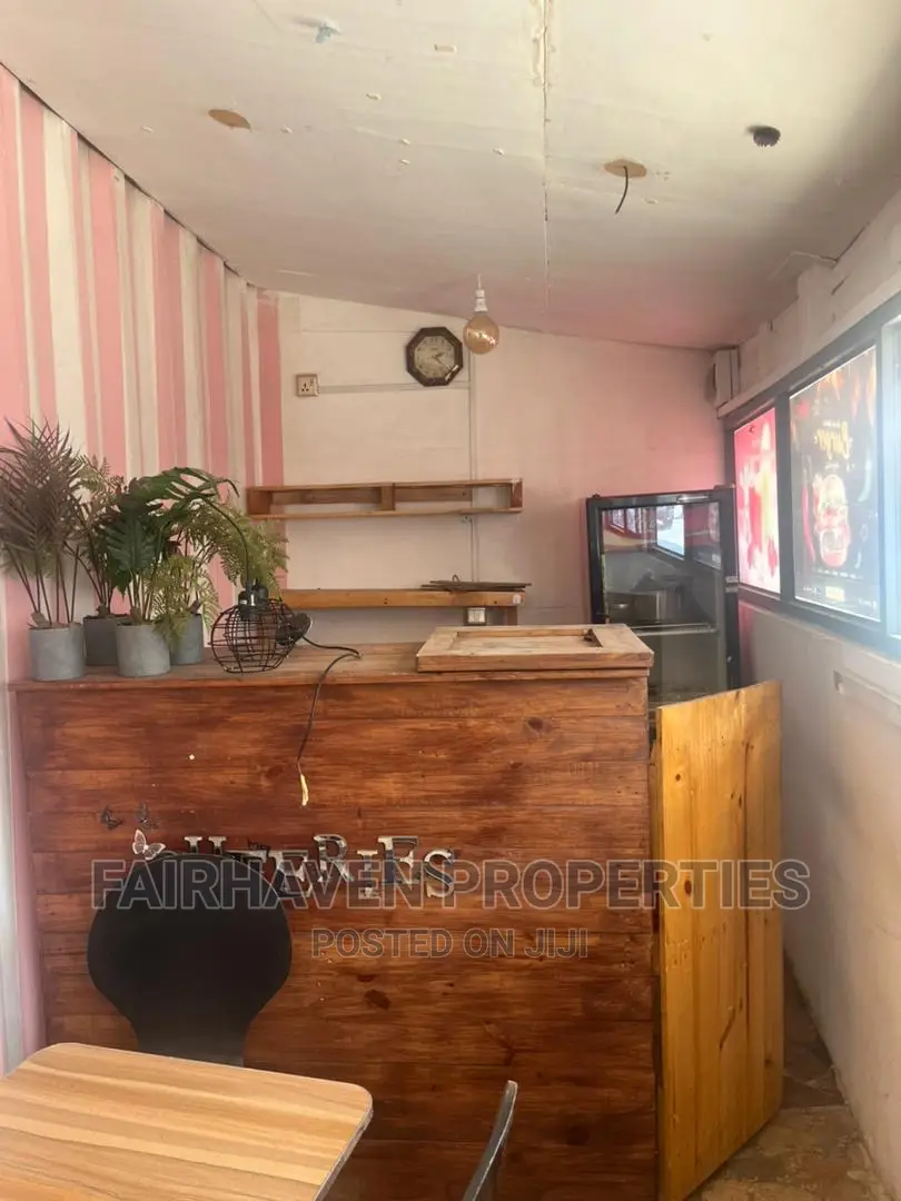 Shop Space /Restaurant for Rent at Osu