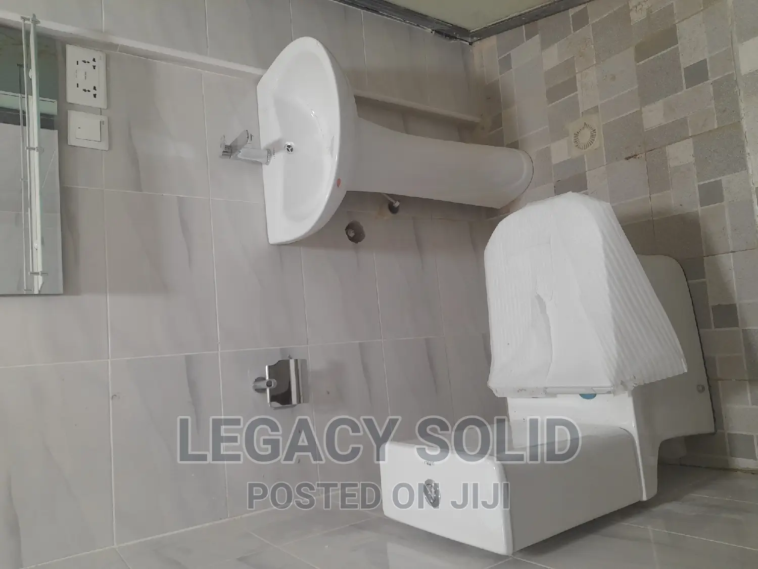 1bdrm Apartment in Legacy Solid Real, Ledzokuku-Krowor for rent