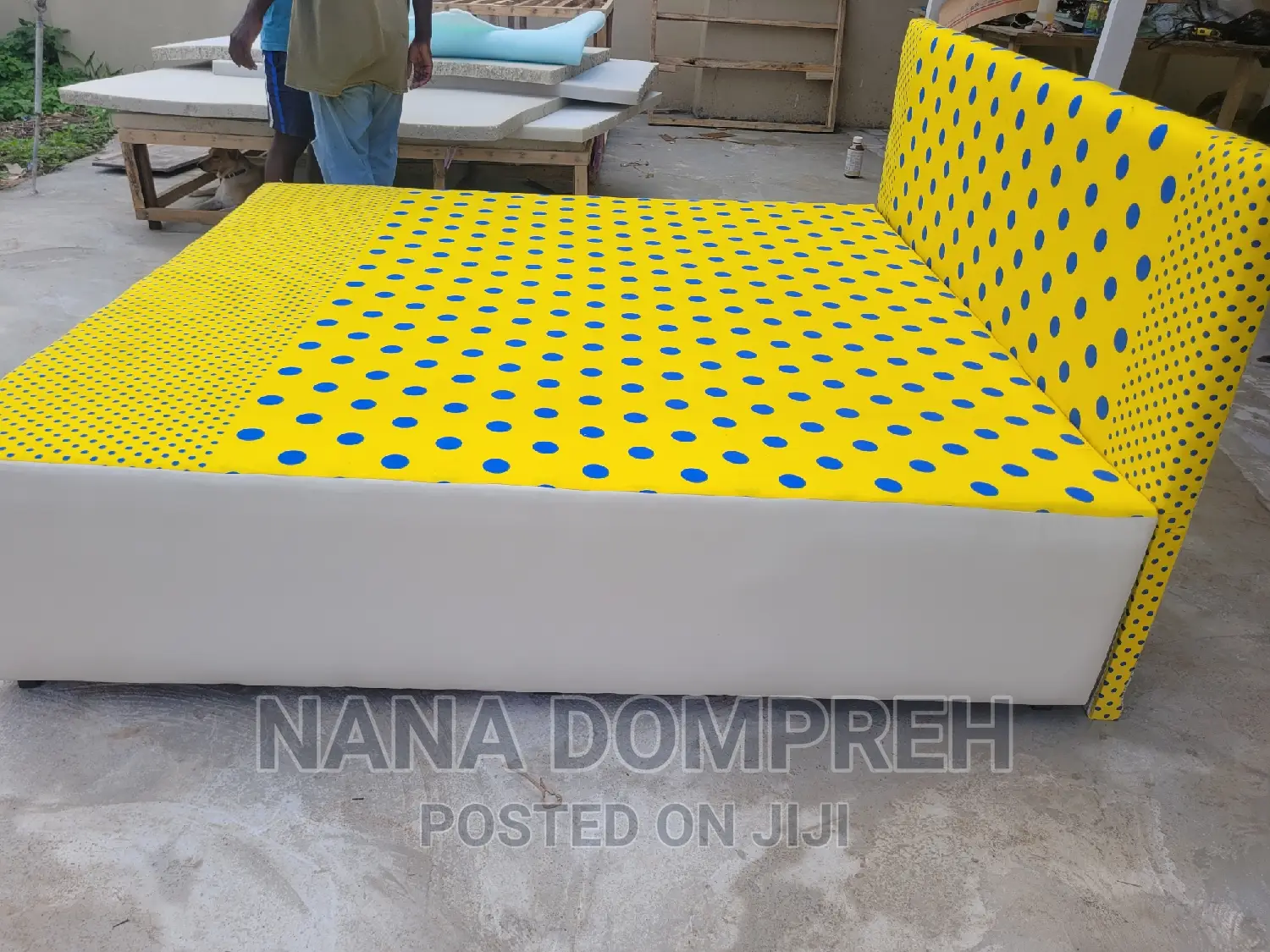 Inbuilt Queen Size Bed
