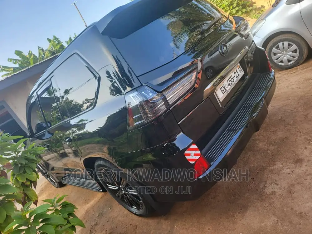 Lexus LX 570 (5 seats) AWD 2021 Black