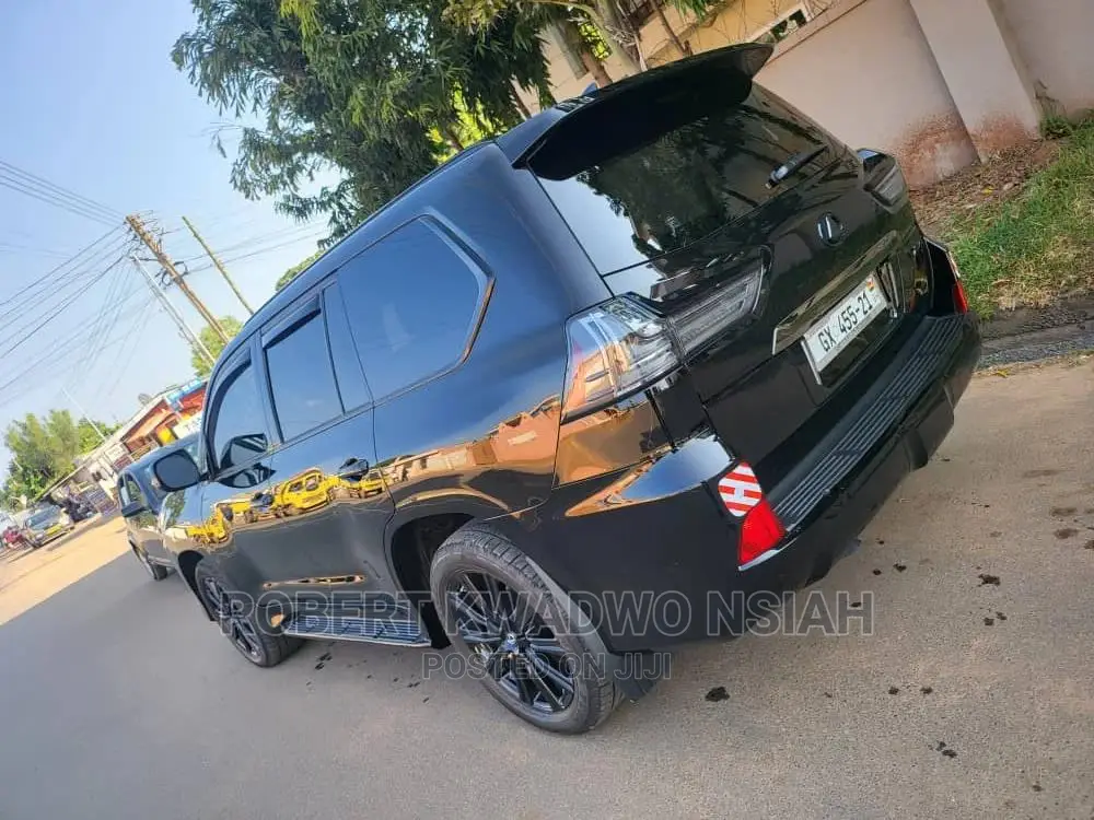 Lexus LX 570 (5 seats) AWD 2021 Black