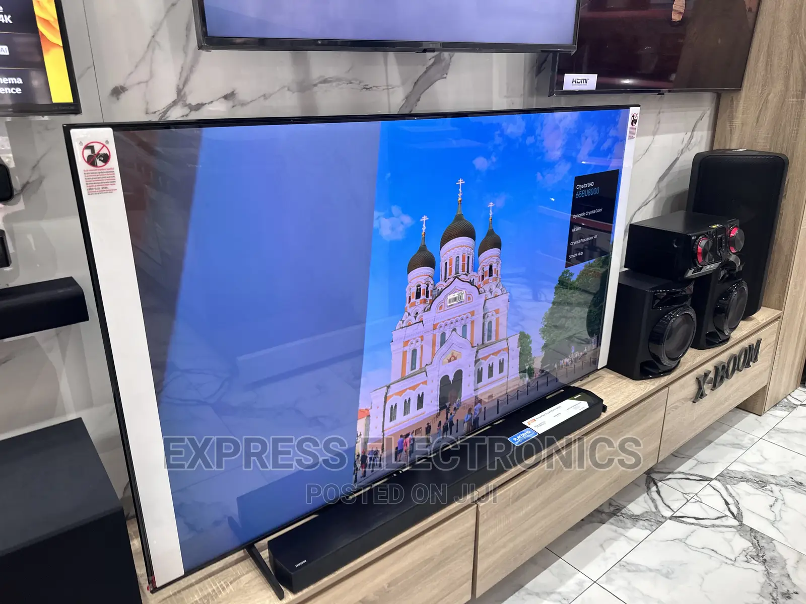 Smooth and Blur Free Samsung UHD Smart 65” Bu8000