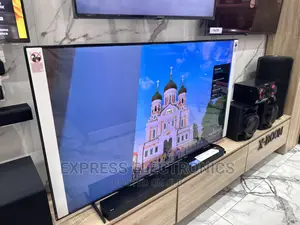 Smooth and Blur Free Samsung UHD Smart 65” Bu8000