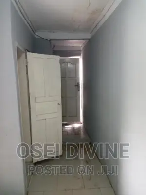 Single Room S/C Self Compound Dansoman