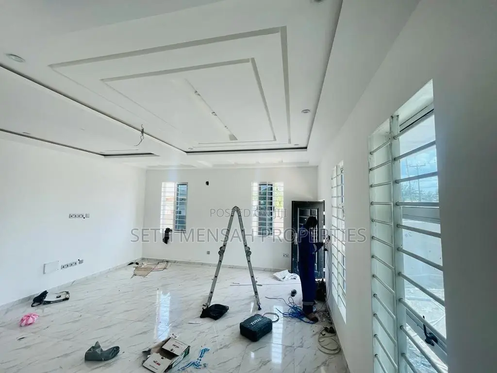 3bdrm House in Ashaley Botwe for sale