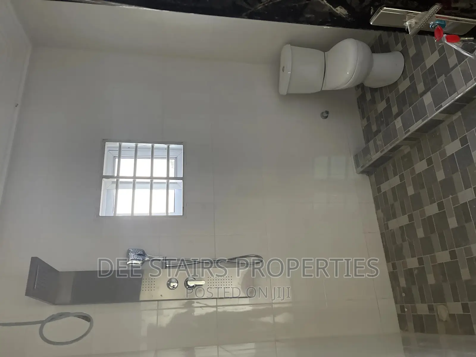 2bdrm Duplex in East Legon Hill for sale