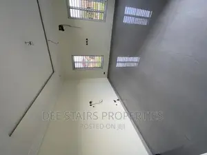 2bdrm Duplex in East Legon Hill for sale