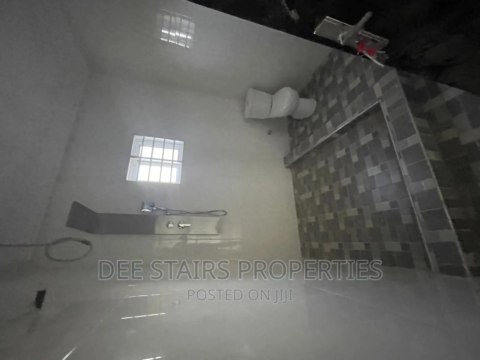 2bdrm Duplex in East Legon Hill for sale