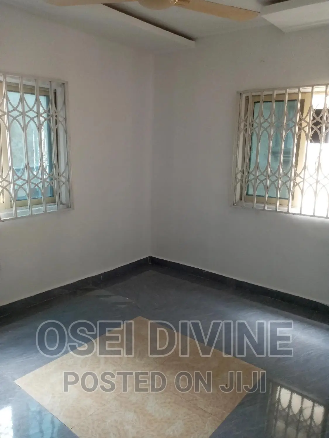 Exe Single Room S/C Roundabout
