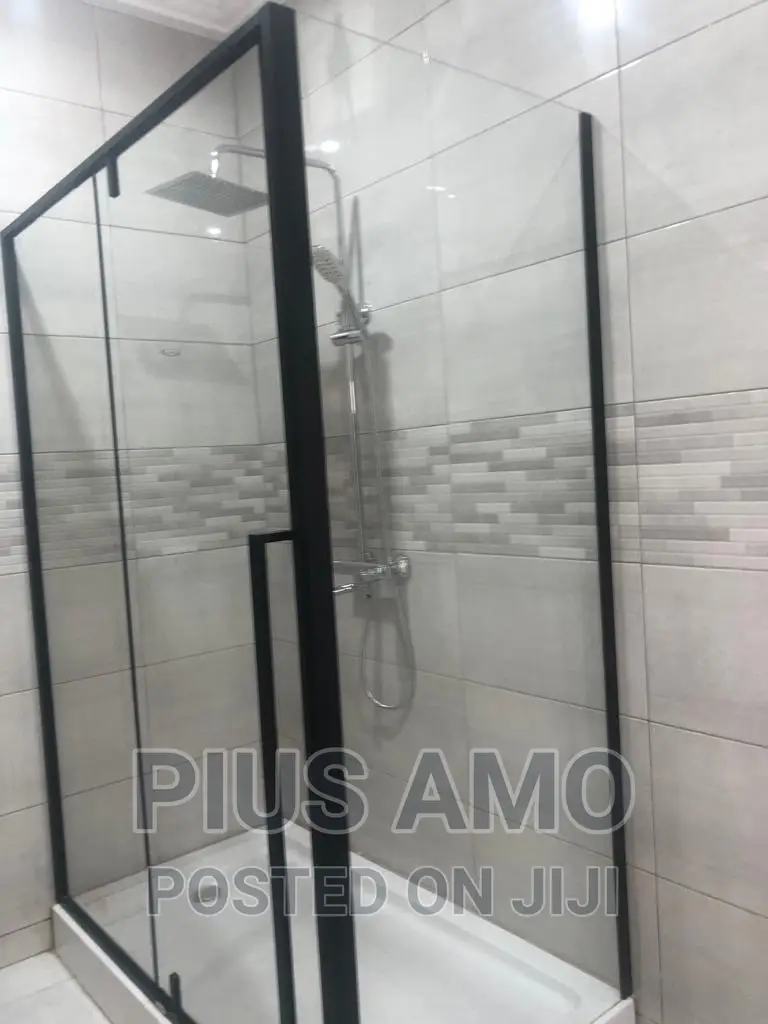Executive Chamber and Hall Self Contained