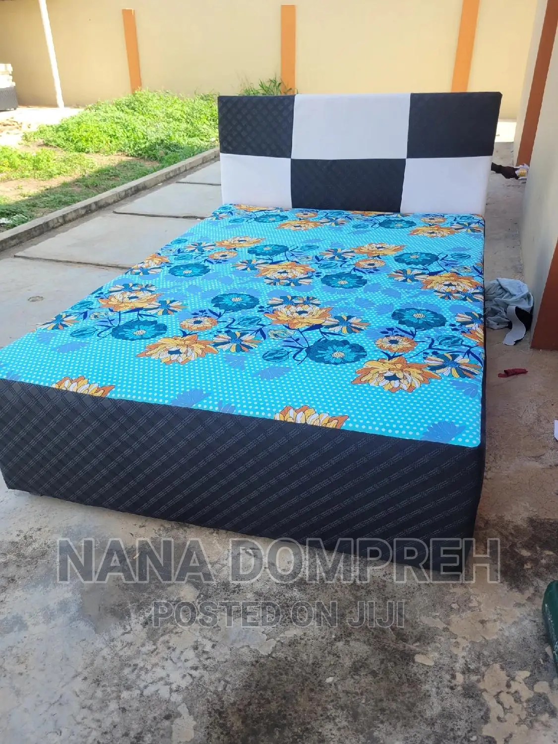 Inbuilt Double Bed