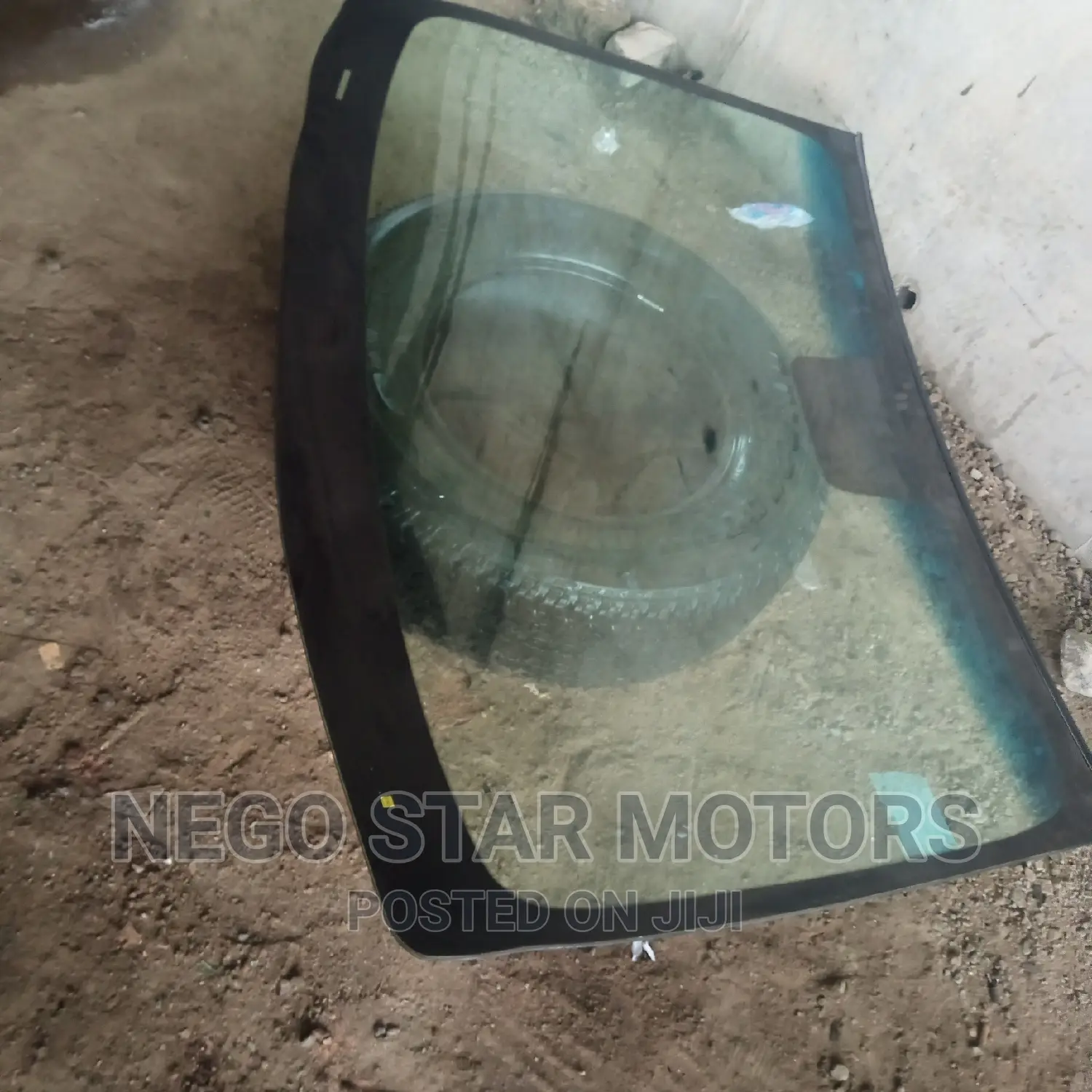 Hyundai Genesis 2015 Front Windscreen