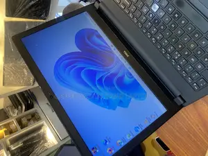New Laptop Dell Inspiron 15 8GB Intel Core I3 SSD 128GB