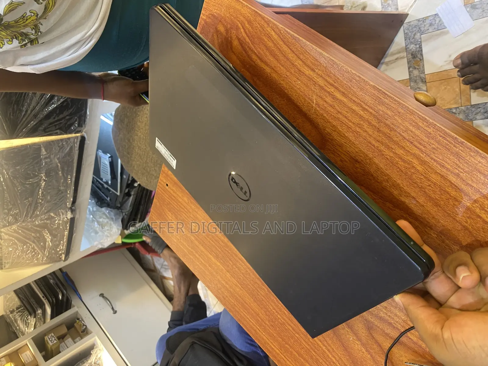 New Laptop Dell Inspiron 15 8GB Intel Core I3 SSD 128GB