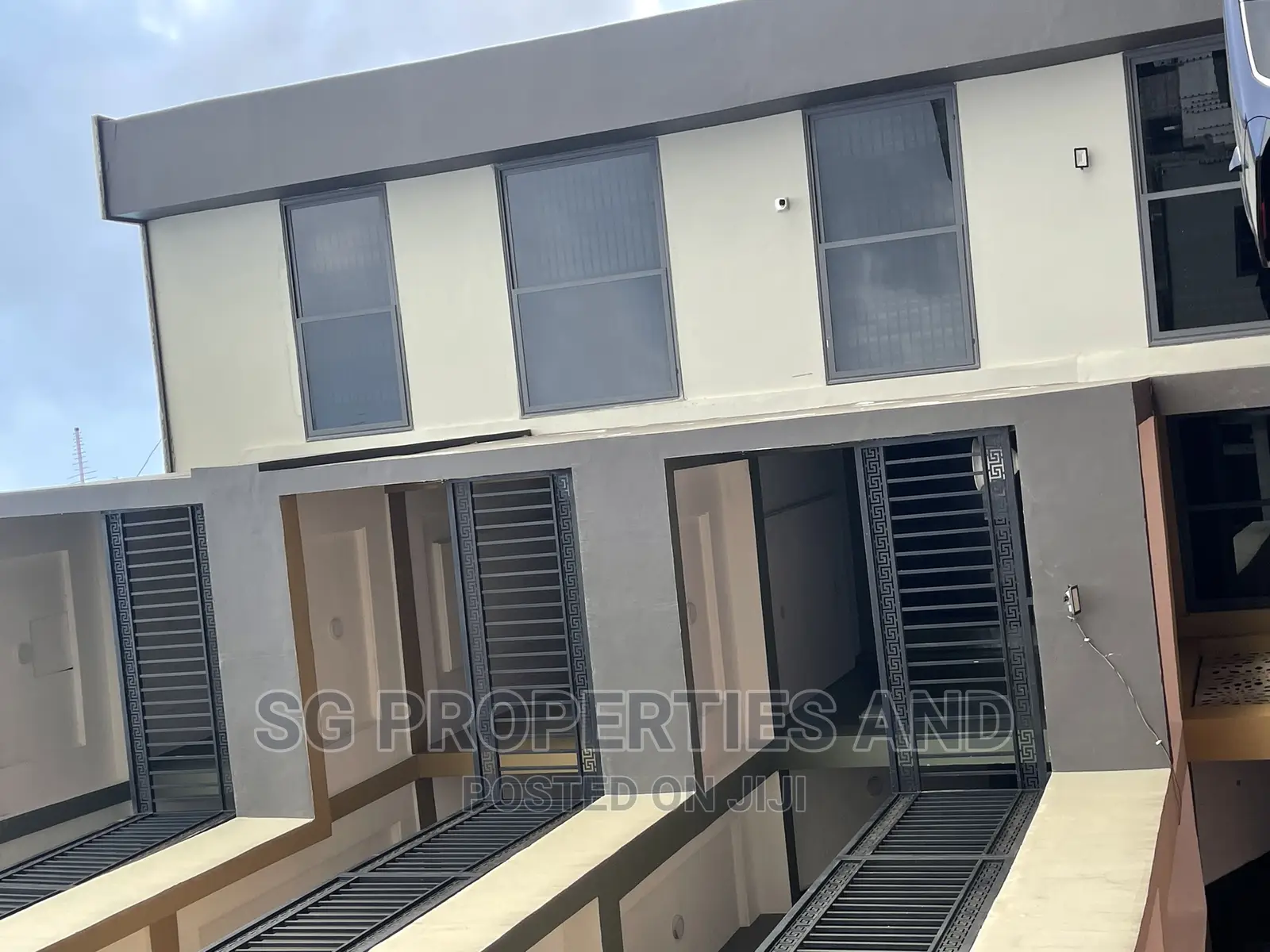 3bdrm Apartment in Ecobank, Spintex for rent