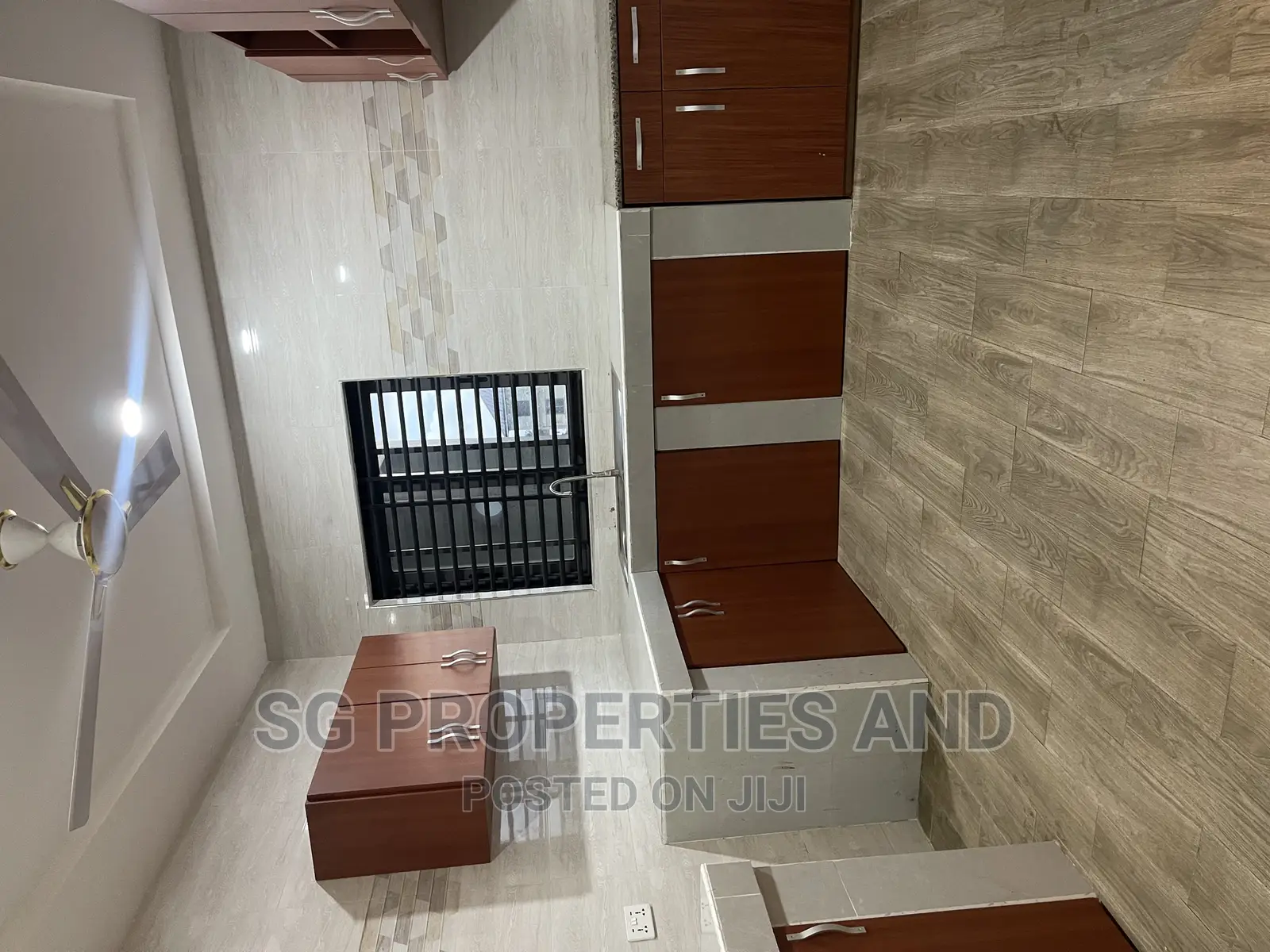 3bdrm Apartment in Ecobank, Spintex for rent