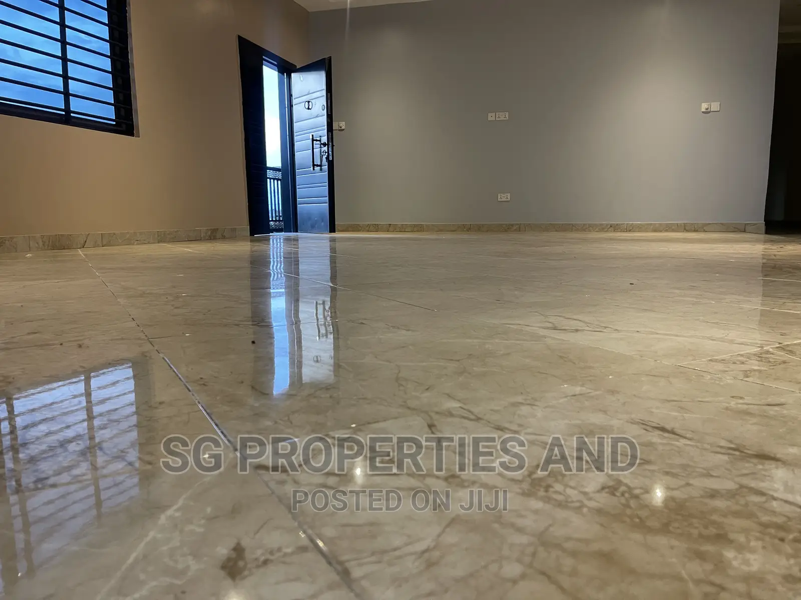 3bdrm Apartment in Ecobank, Spintex for rent