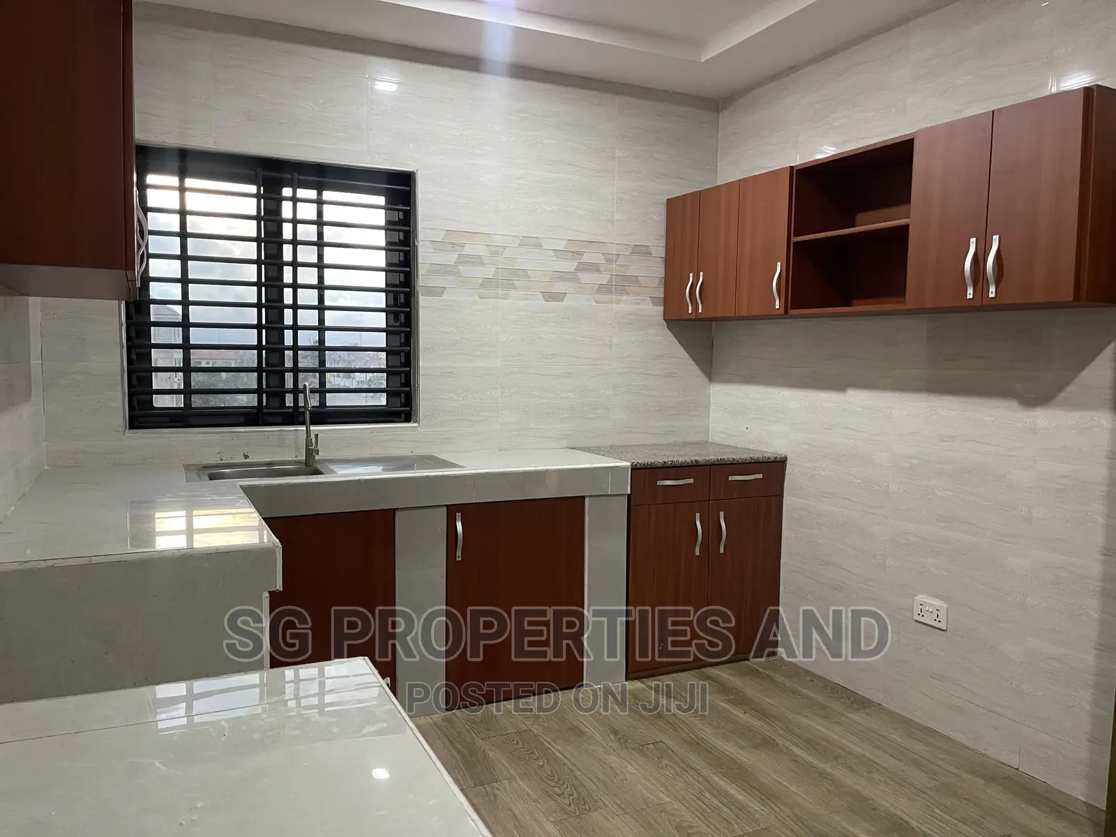 3bdrm Apartment in Ecobank, Spintex for rent