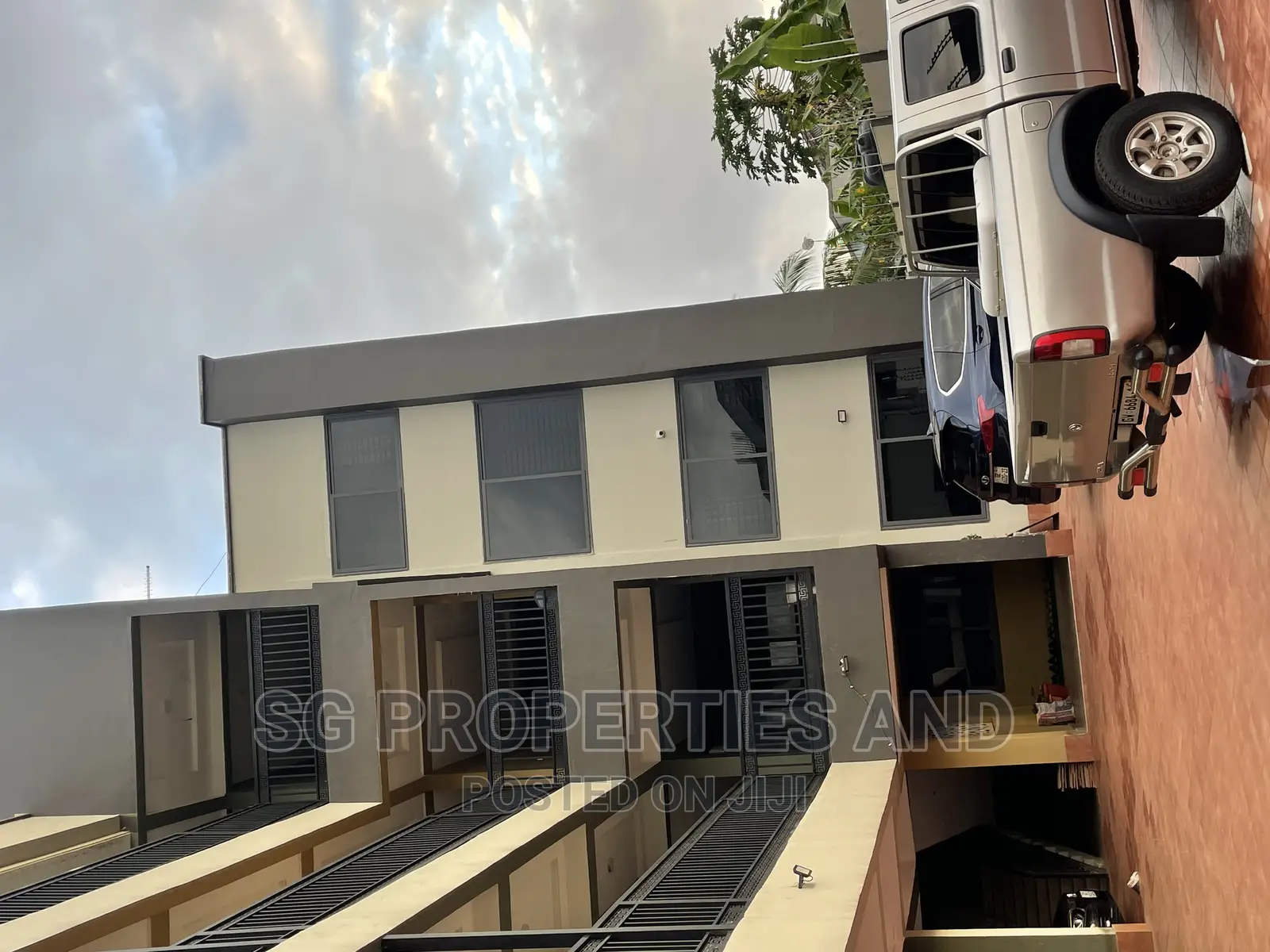 3bdrm Apartment in Ecobank, Spintex for rent