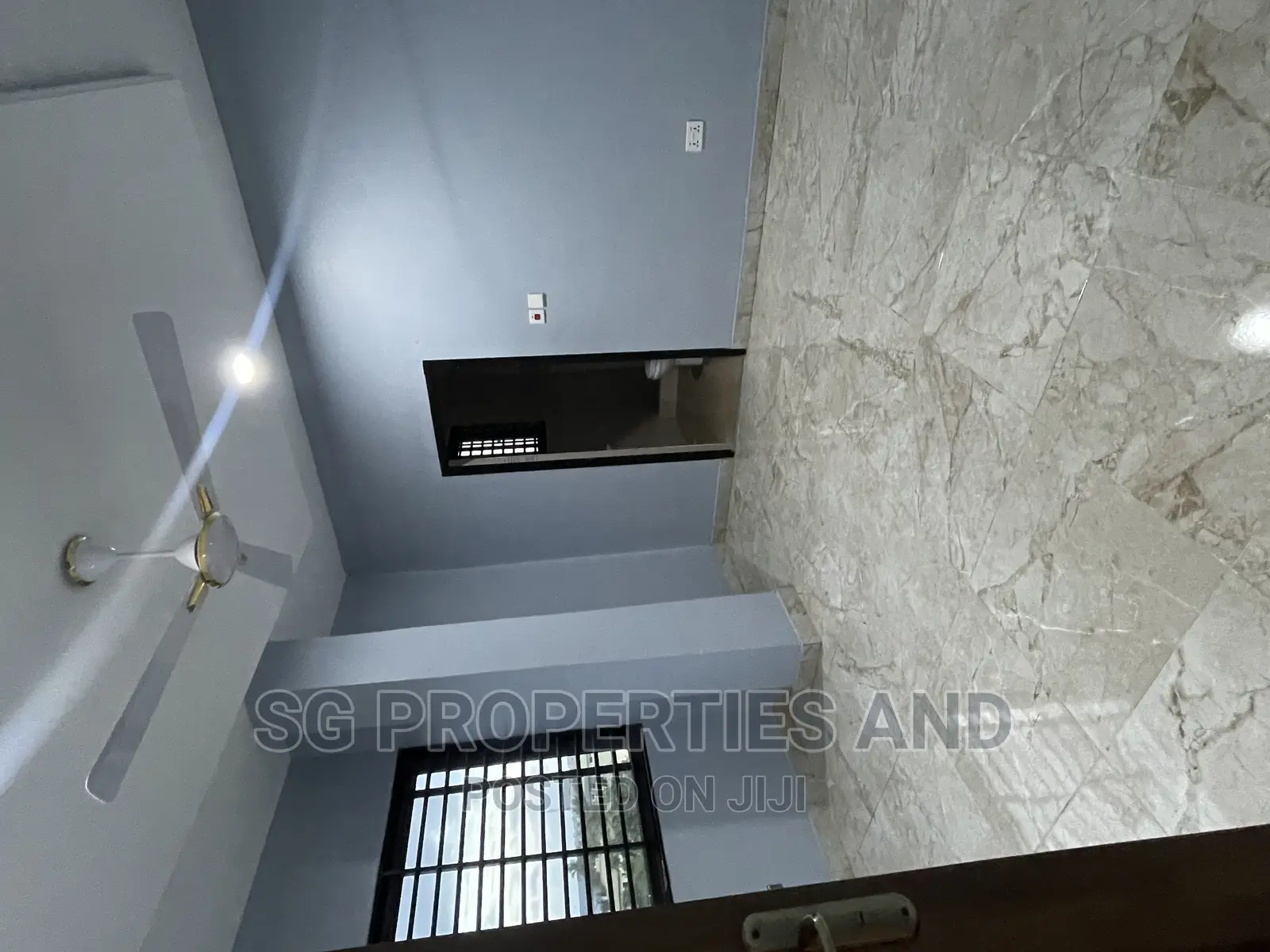 3bdrm Apartment in Ecobank, Spintex for rent