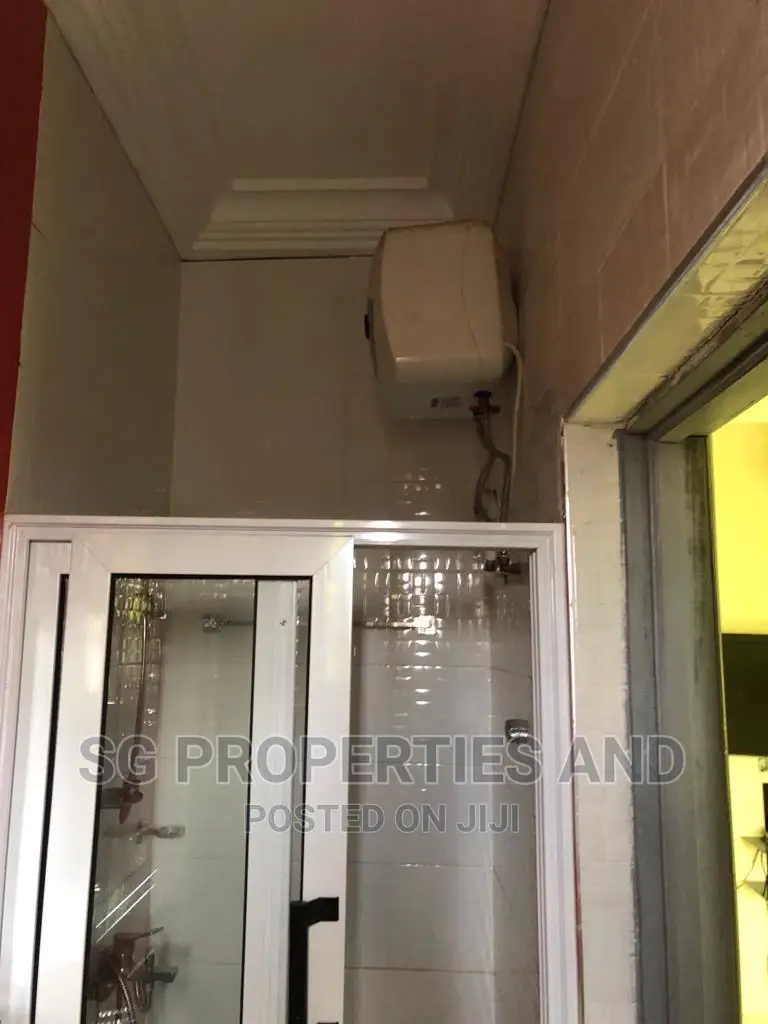 4bdrm Apartment in Manet, Spintex for rent