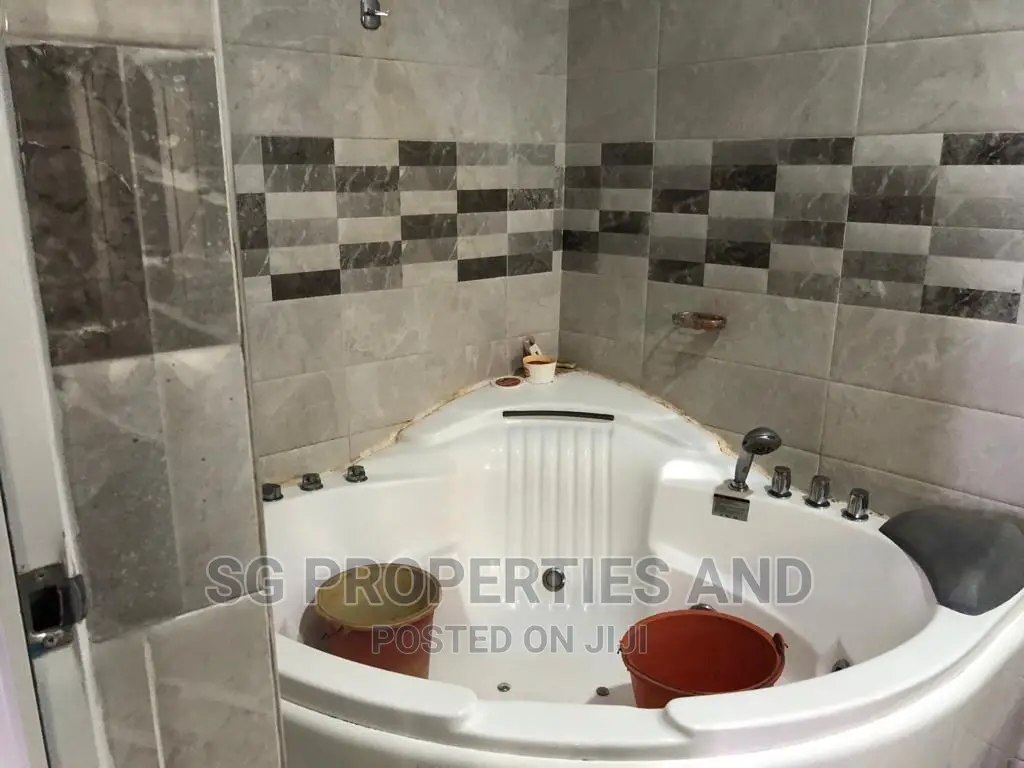 4bdrm Apartment in Manet, Spintex for rent