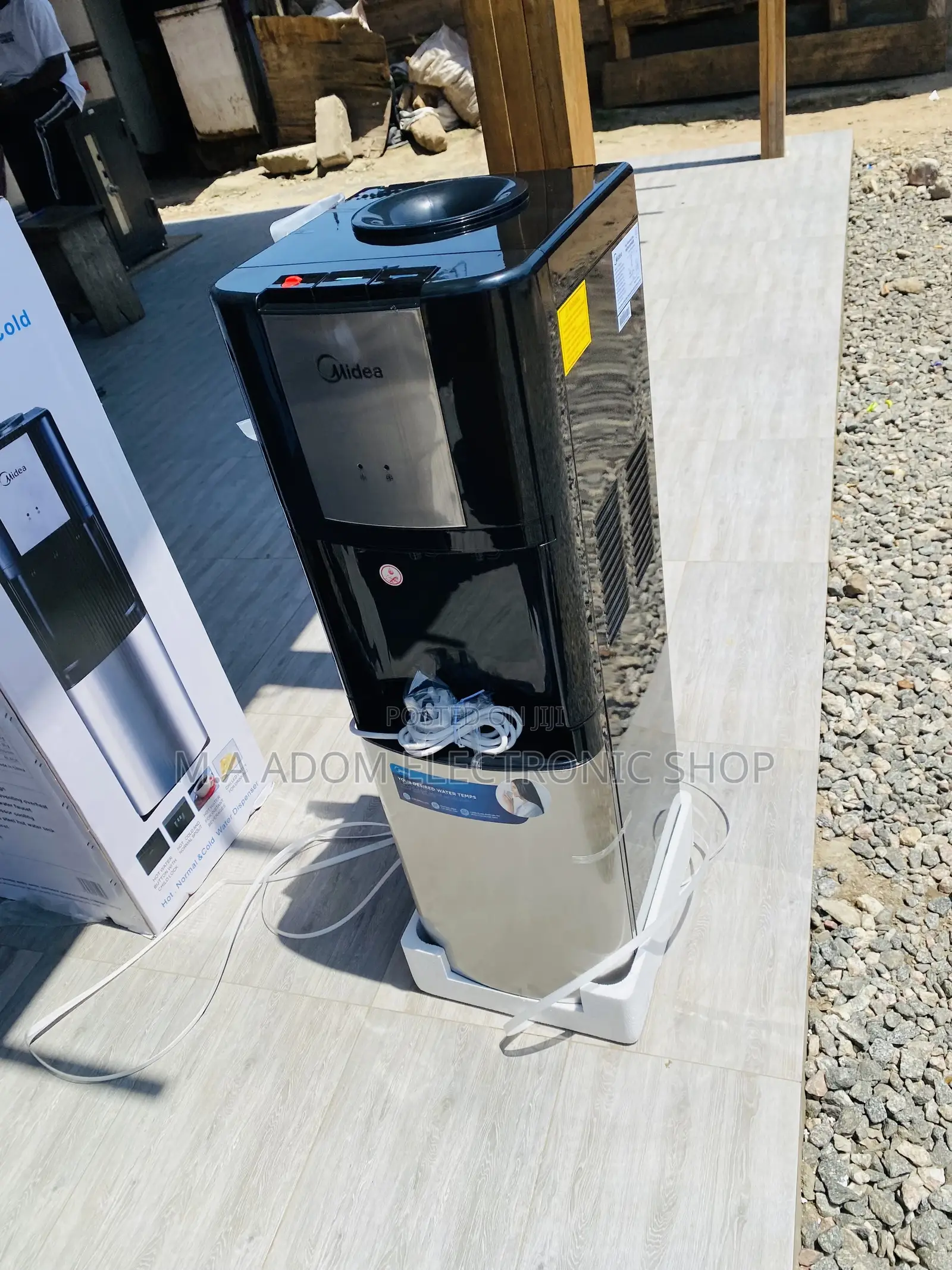 Reliable and Effective Midea(YL1638S-W)3tray Water Dispenser