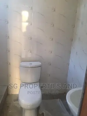 2bdrm Apartment in West Trasaaco, Adjiriganor for rent