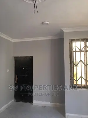2bdrm Apartment in West Trasaaco, Adjiriganor for rent