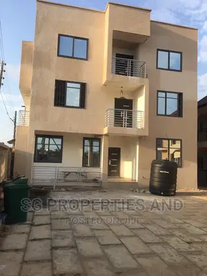 2bdrm Apartment in West Trasaaco, Adjiriganor for rent
