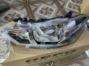 Toyota Yaris 2014 Headlights
