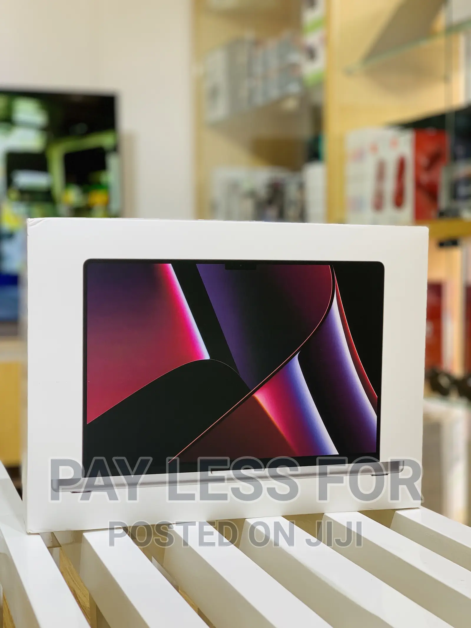 New Laptop Apple MacBook Pro 2023 M2 16GB Apple M2 SSD 512GB
