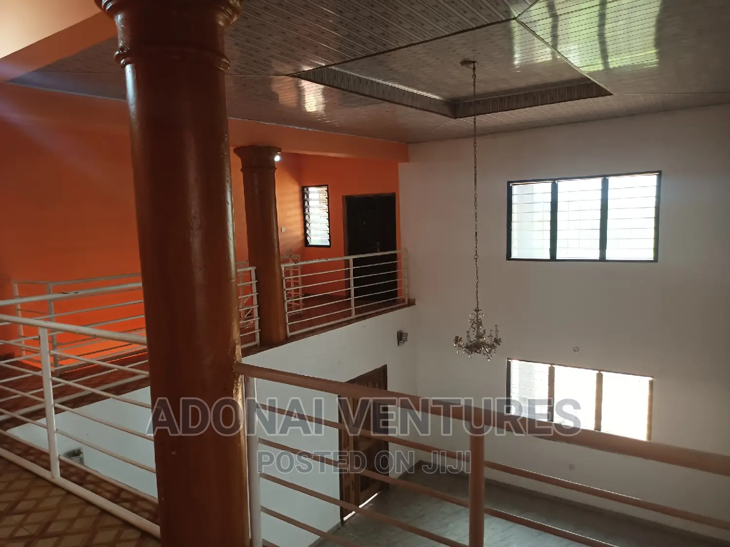 8bdrm House in Sokoban Kwanwoma, Kumasi Metropolitan for sale