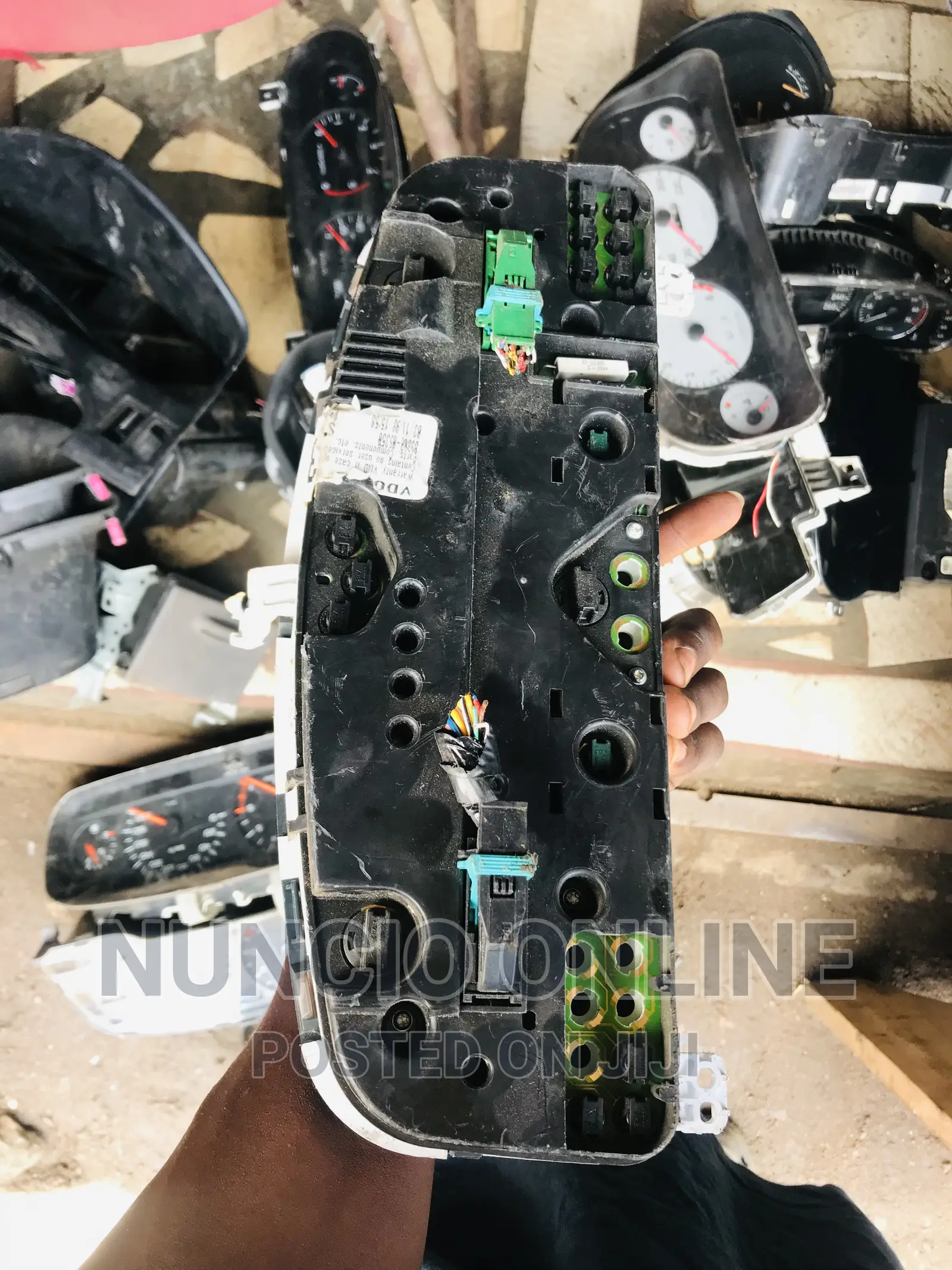 Toyota Avensis 2000 Meterboard