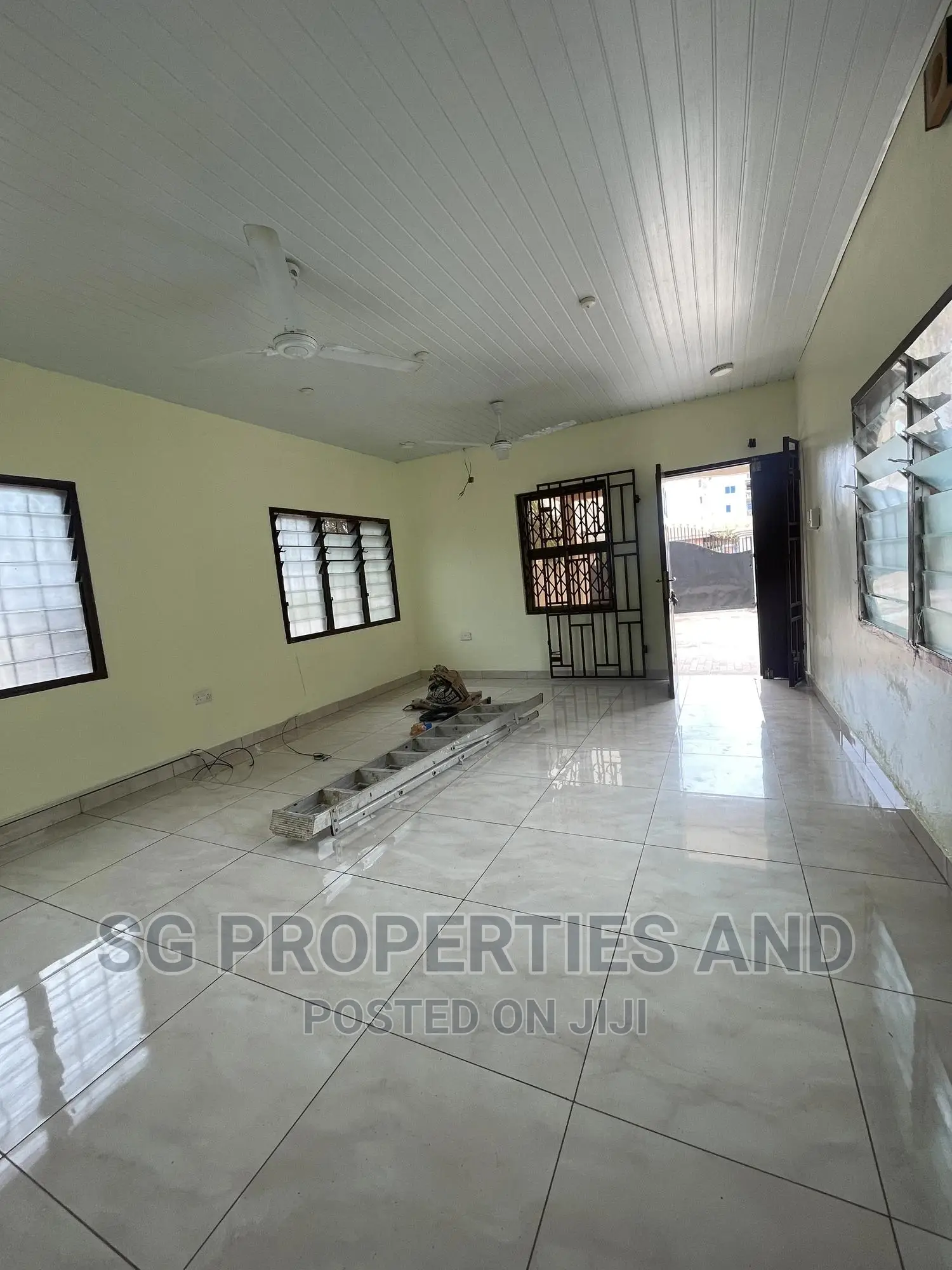 2bdrm House in Coastal, Spintex for rent