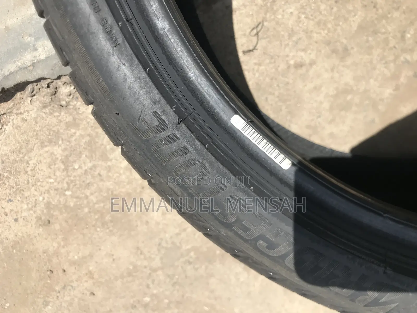 255/35r19 Brigdestone Tire