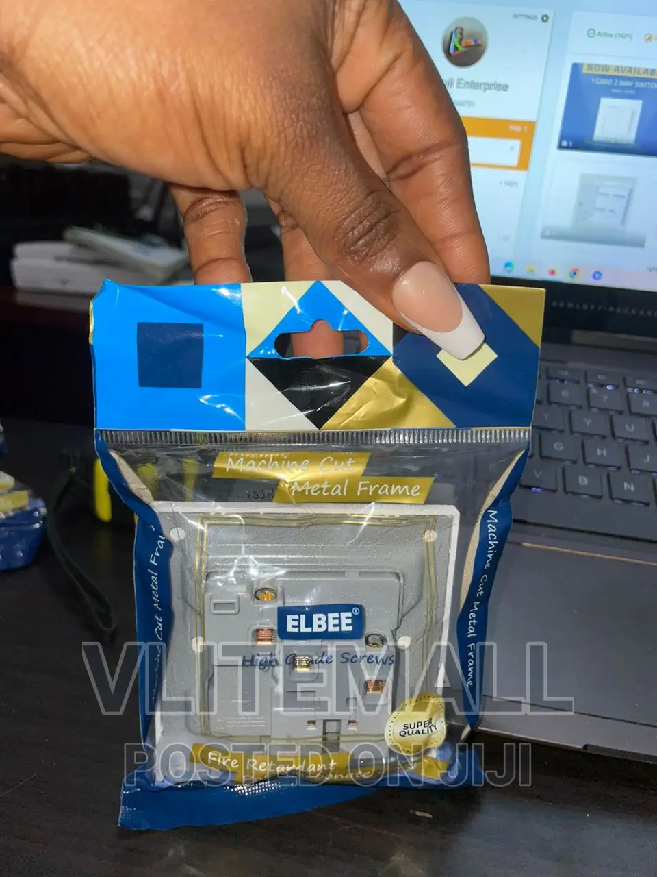 Elbee Single Socket 13A (LB-5133)