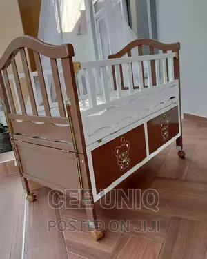 2 in 1 Baby Cot