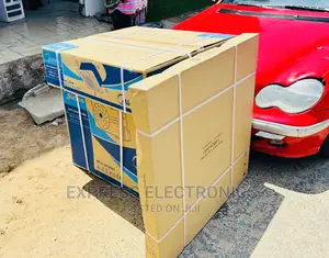 Look Very Cute  Midea Cassette 3.5hp AC