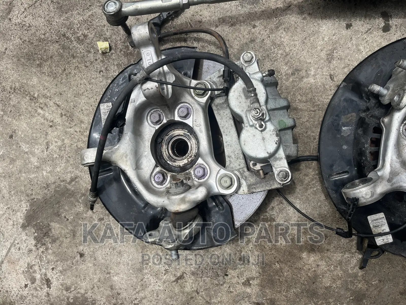 Toyota Highlander 2020 Complete Hub Available