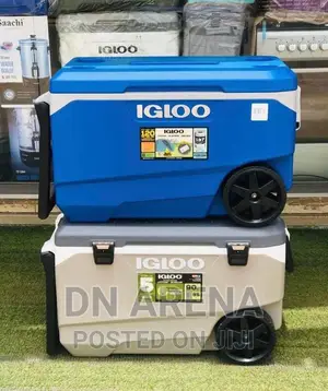 Igloo 90quart Roller Ice Chest