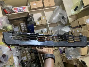 Chevrolet Sonic 2011/2012/2013/2014 Top Grille / Shells