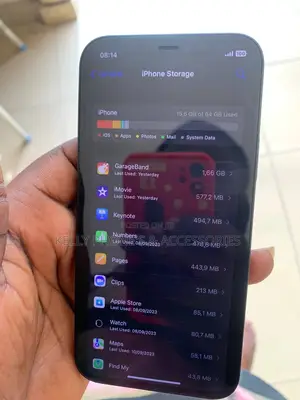Apple iPhone 11 64 GB Red